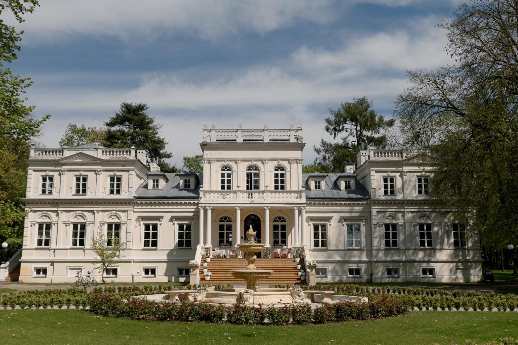 Palac Chojnata Wola Chojnata Exterior foto